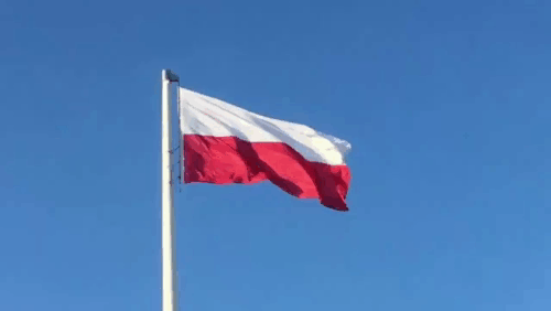 Flaga Polski na niebieskim tle - Gify i obrazki na GifyAgusi.pl